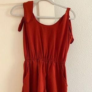 Rust romper with adjustable tie straps